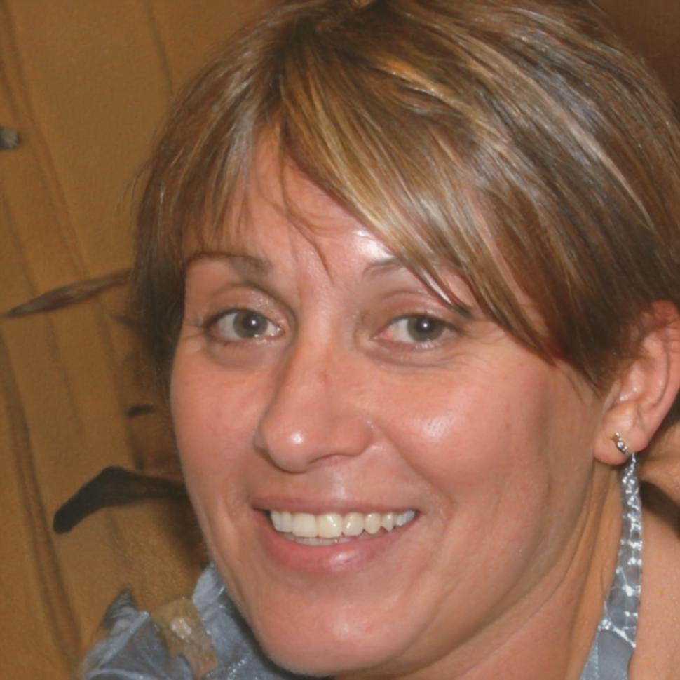 Lisa Weber, Produktmanagerin bei xarenthupilo